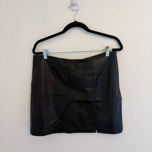 Juicy Couture Faux Leather Mini Skirt | Black | Size L